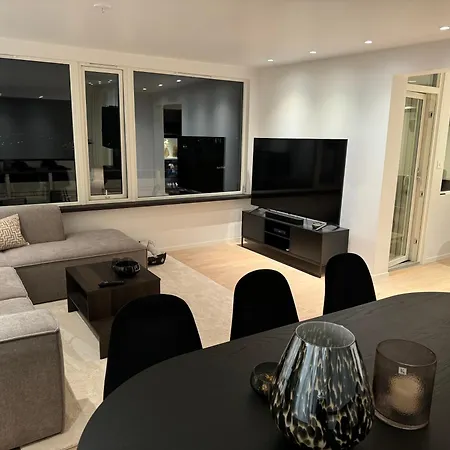 Modern House With Two Bathrooms And Two Bedrooms, Renovated In 2022 Nyaraló *