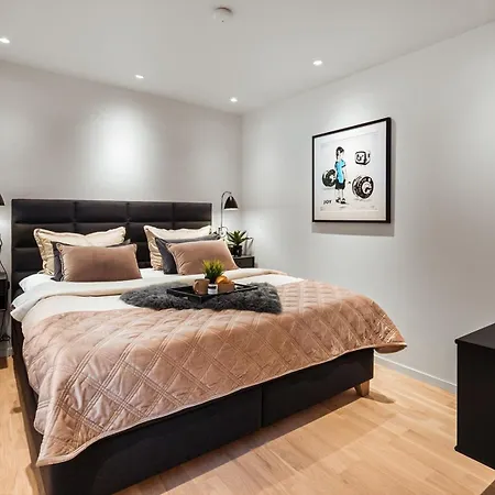 Modern House With Two Bathrooms And Two Bedrooms, Renovated In 2022 Bergen