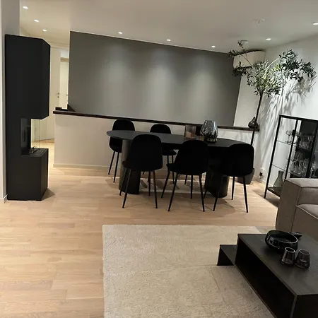 Modern House With Two Bathrooms And Two Bedrooms, Renovated In 2022 * Bergen